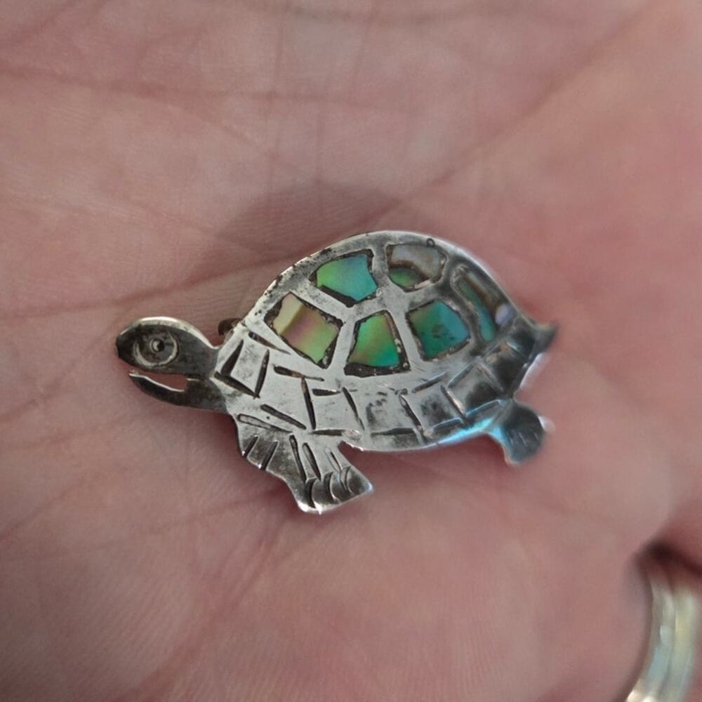 Vintage Sterling Silver Mother of Pearl TURTLE Brooch Mexico
